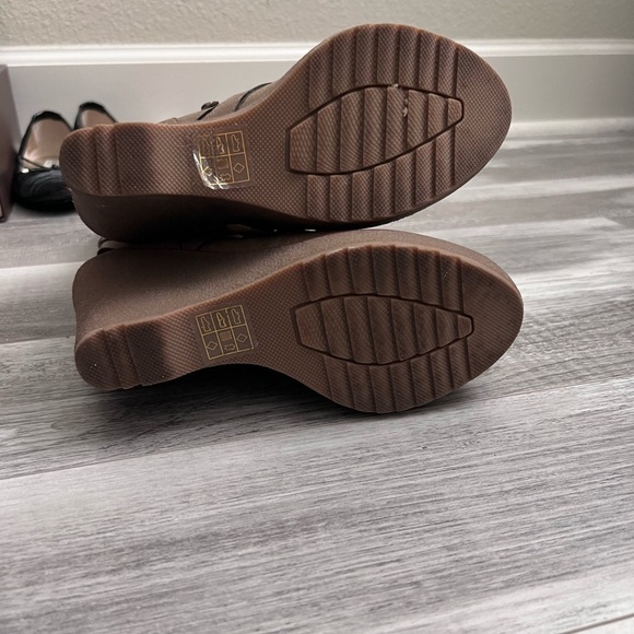 Aldo Faux Wedge Boot Size 6 - Picture 5 of 6